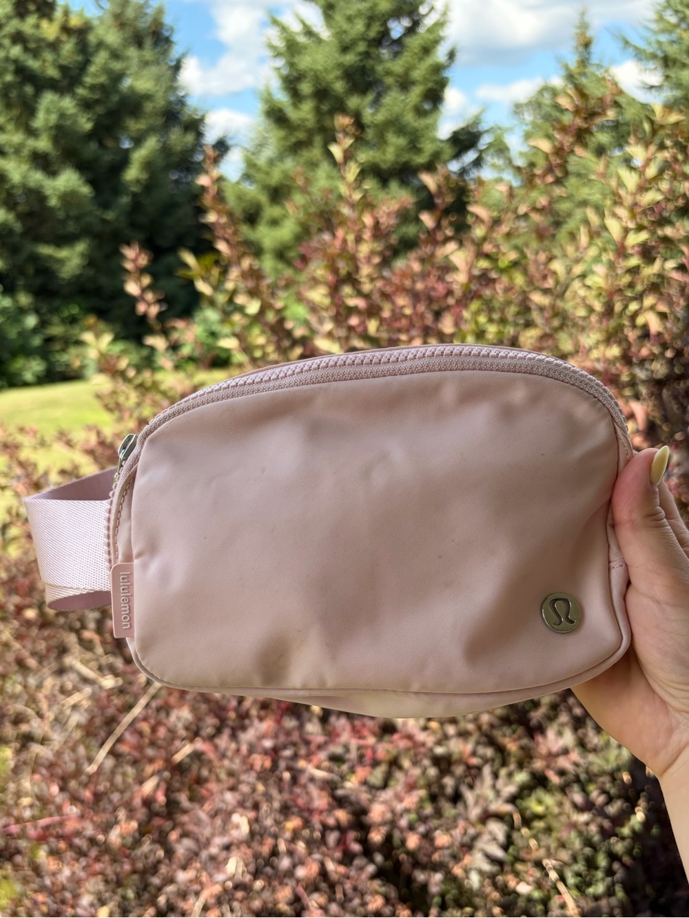Lululemon belt bag light pink Fanny pack crossbody bag purse